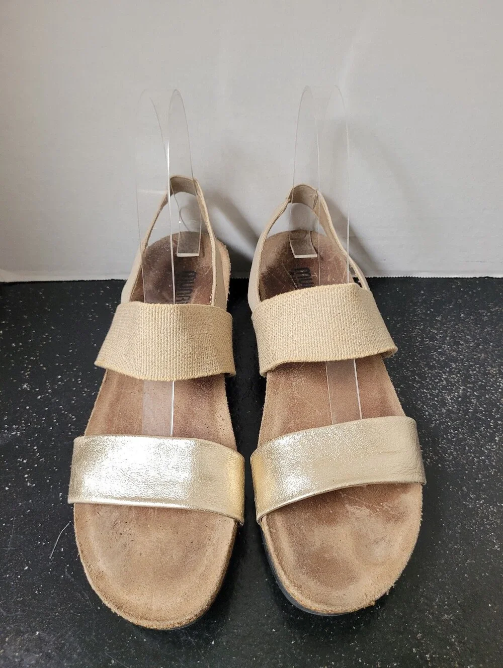 Munro Women's Pisces Gold and Tan Elastic Strap Sandals